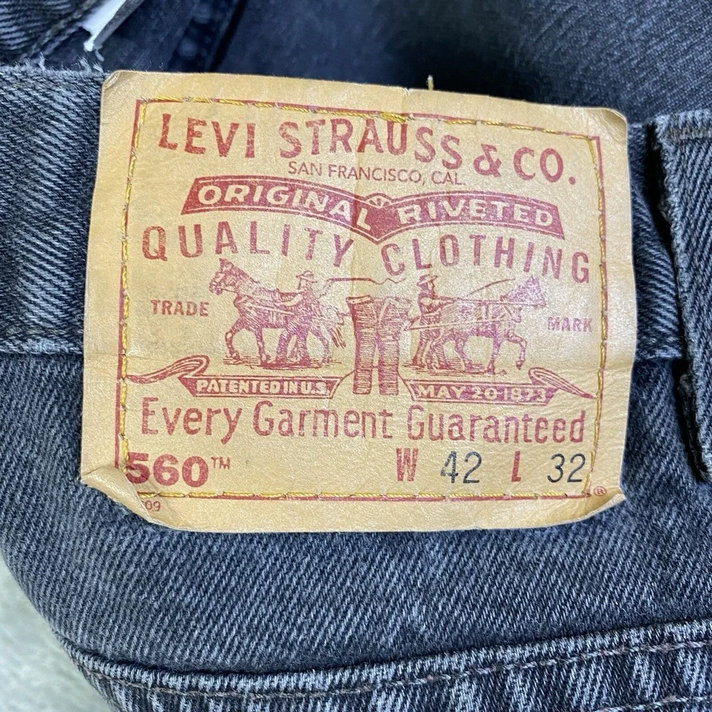 VTG Levis 560 Jeans Men Black 42x32 Loose Fit Tapered USA Made 90s Y2K Grunge